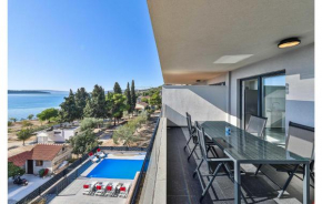 2 Bedroom Beautiful Apartment In Seget Donji